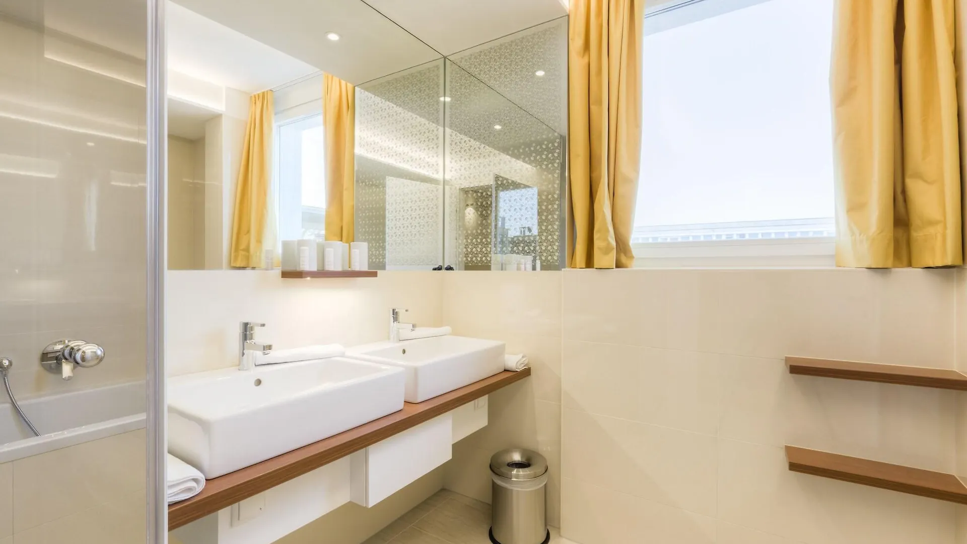 Vienna Grand Apartments Danube