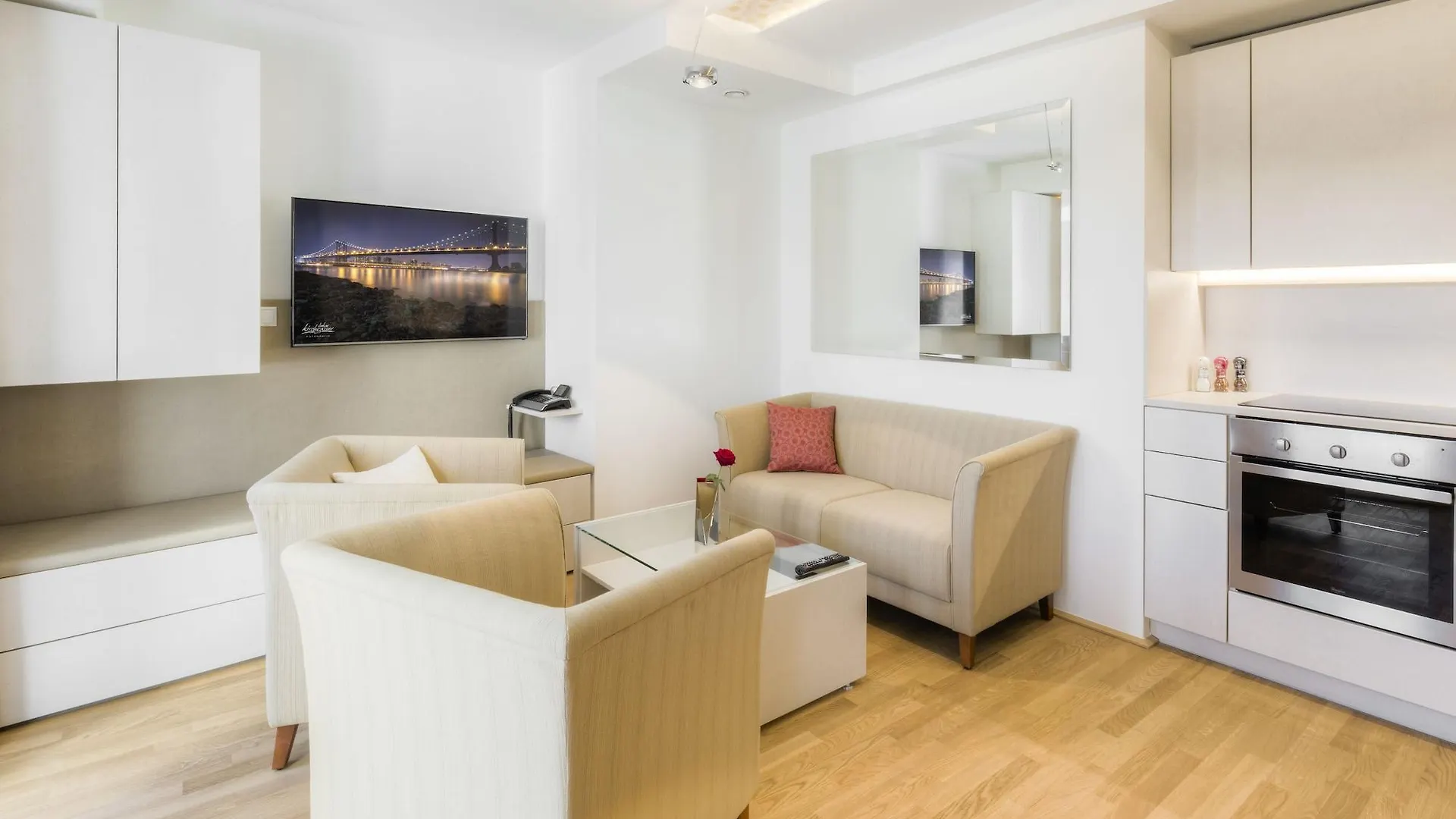 Vienna Grand Apartments Danube Austria