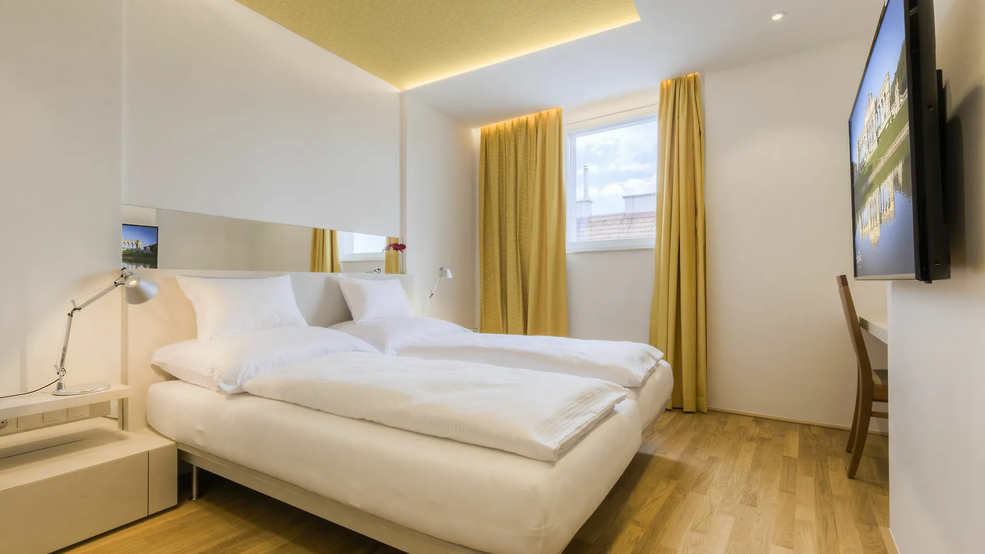 Vienna Grand Apartments Danube Austria